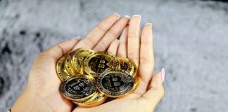 Bitcoin Rate Bearish Below $16,900 However Indicators Point Otherwise