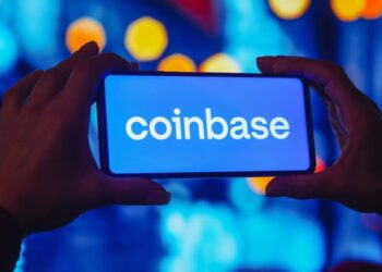 Coinbase Caught In SEC Legal Crossfire, COIN Rate Suffers