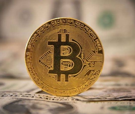 Peter Brandt Asserts Bitcoin’s Supremacy, Calls Other Crypto Assets Scams