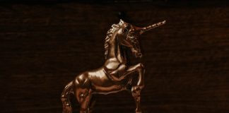 Uniswap v4: Adjustable And Affordable Service For DEXs?