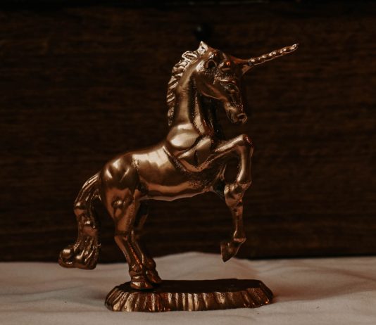 Uniswap v4: Adjustable And Affordable Service For DEXs?