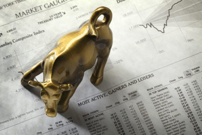 Bitcoin Bullish Momentum Structure: Specialist Forecasts Increase To $27,200