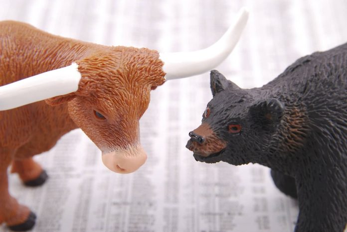 Chainlink (LINK) Holds Above 14% Gains As Crypto Market Slumps Greatly