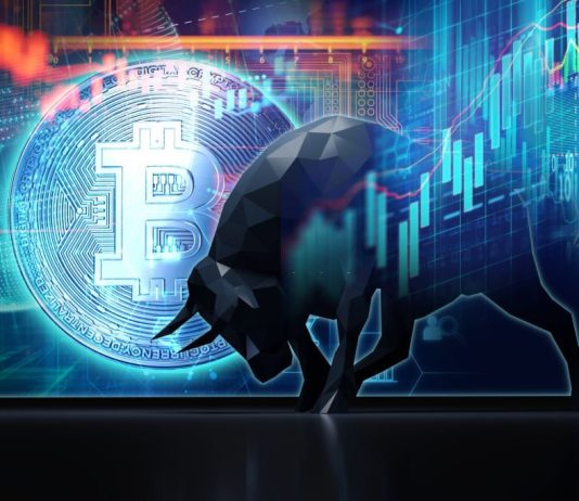 BREAKING: Grayscale Victory: SEC Crushed, GBTC Firecrackers Towards ETF, Bitcoin Targets $28,000