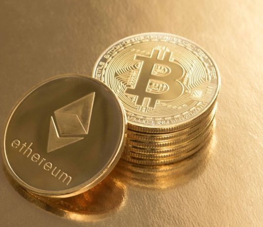 Bitcoin Controls Ethereum In Daily Active Addresses Regardless Of Lagging In TX Count Bitcoin Controls Ethereum In Daily Active Addresses Regardless Of Lagging In TX Count