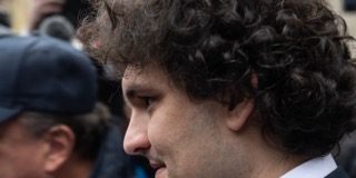 No Love For FTX: Ex-Girlfriend Delivers Scathing Testimony Towards Sam Bankman-Fried