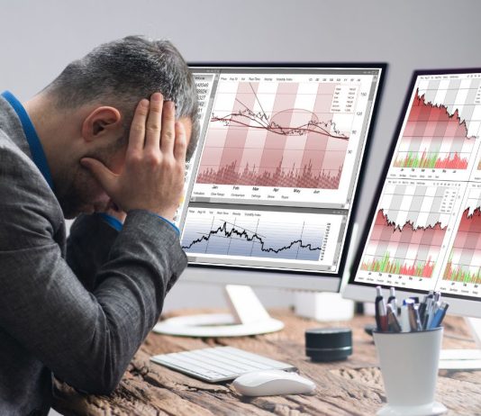 Dealer Loses $107,000 To MEV Bot Panic Promoting Obscure Stablecoin