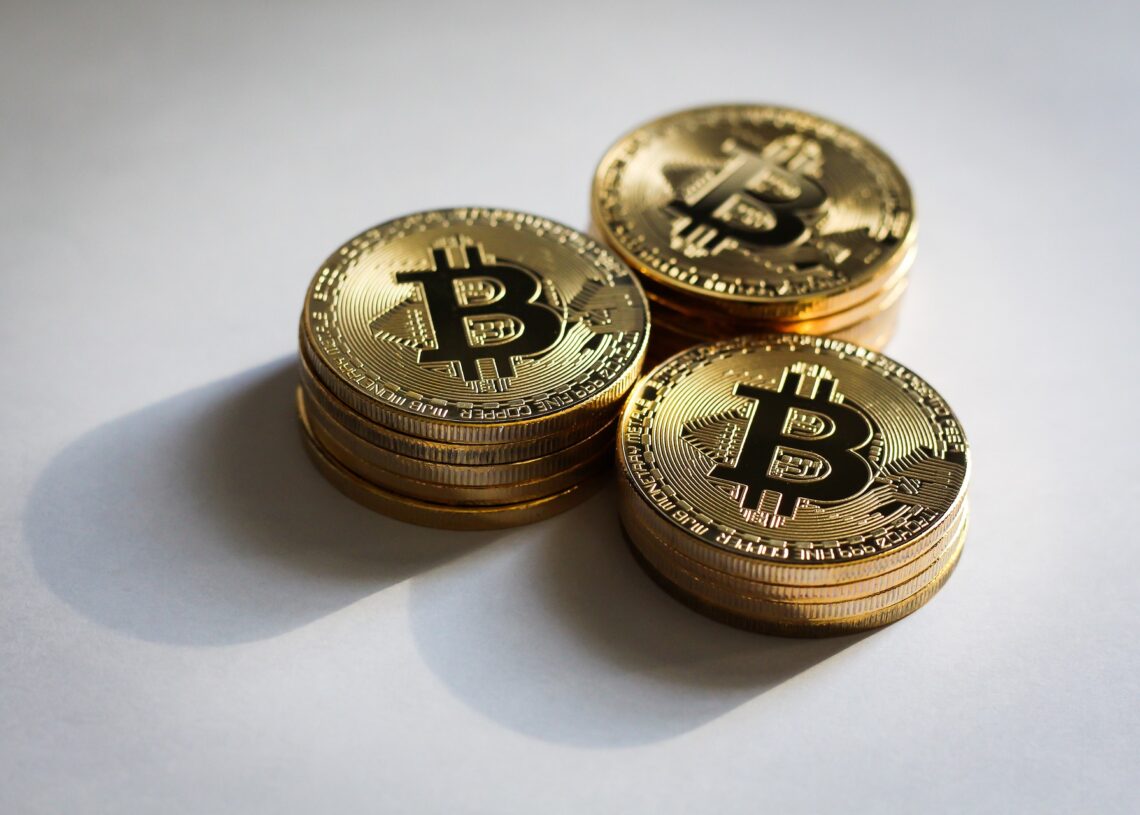 Tether Strikes Gold In Bitcoin: Income Soar Above $1 Billion Amid Bull Market