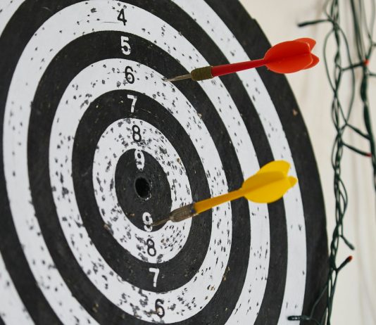 Chainlink (LINK) Soars 9%: Crypto Analyst Predicts Subsequent Huge Goal