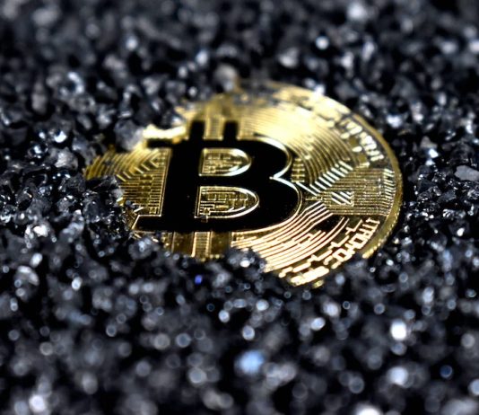 Bitcoin’s Make-Or-Break Second: Buying and selling Guru Predicts Rally Amid Market Uncertainty