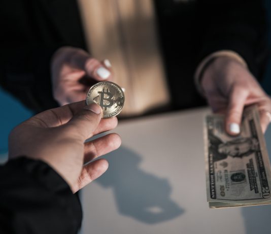 14,000 BTC Transferred To Exchanges In 4 Days – Worrying Pattern For Bitcoin Worth?