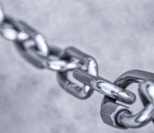 Chainlink Inches Nearer To $18 Regardless of Bearish Stress – Analyst