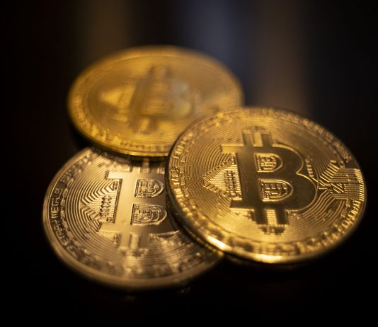 Bitcoin Buyers Quiver As Accumulation Pattern Nears Zero