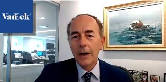 VanEck CEO Predicts $300Okay Bitcoin as ETF Surpasses Gold, Fueling “Digital Gold” Narrative