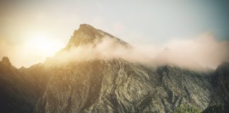 XRP Value Reaches 3-Yr Excessive At $1.6 – 2 Methods It Can Go From Right here XRP Value Reaches 3-Yr Excessive At $1.6 – 2 Methods It Can Go From Right here
