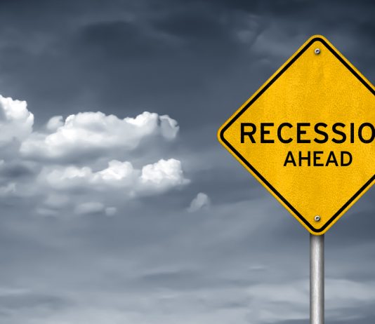 Goldman Sachs Flags 35% Recession Danger — What This Means For Crypto