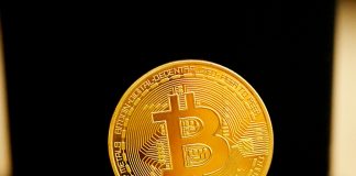 Is $74,000 The Backside For Bitcoin? CMT-Licensed Analyst Says $38,000-$42,000 Is Coming