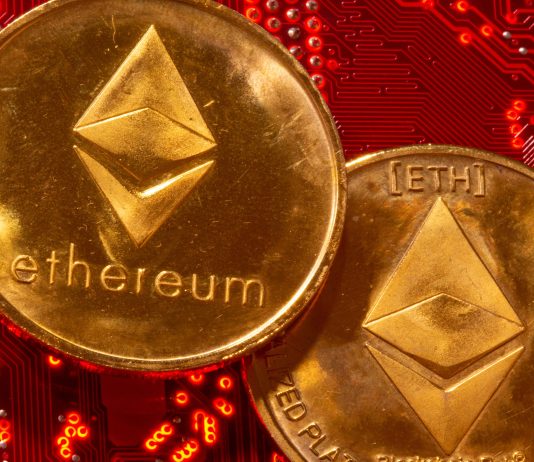 Bitcoin Maxi Takes Intention: Ethereum’s True Worth? Decrease Than You Suppose Bitcoin Maxi Takes Intention: Ethereum’s True Worth? Decrease Than You Suppose
