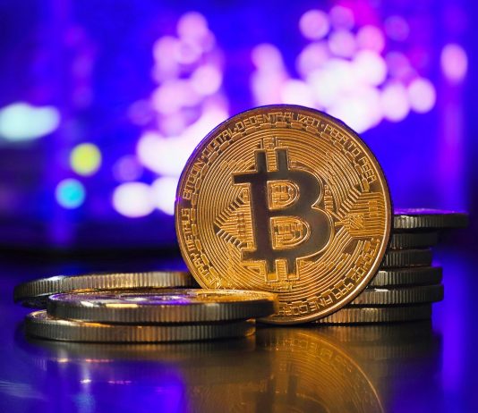 Insane Bitcoin Surge Incoming? Professional’s Weekend Prediction Raises Eyebrows