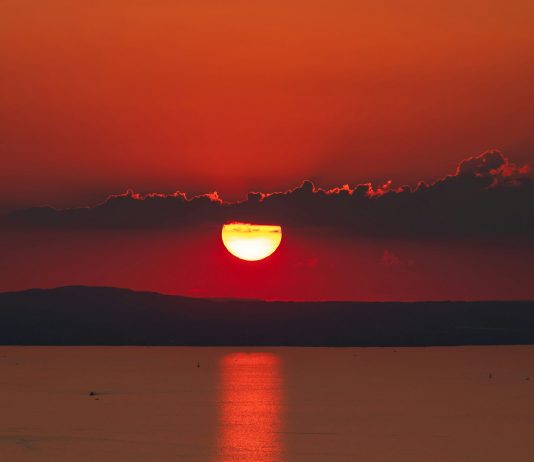 XRP Worth Dangers Plummeting Beneath $2 As Sellers Take Management