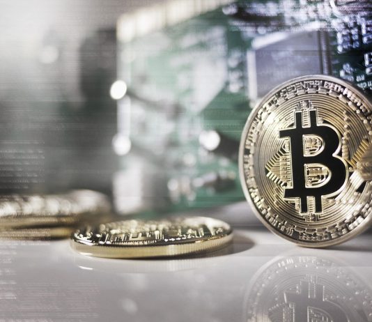 Bitcoin Dominance Holds Altcoin Season At Bay, Analyst Says No Upside Till This Occurs