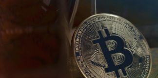 Bitcoin Worth Crash To $100,000 Or Rally To $122,000? Analyst Exhibits Sport Plan For BTC Bitcoin Worth Crash To $100,000 Or Rally To $122,000? Analyst Exhibits Sport Plan For BTC