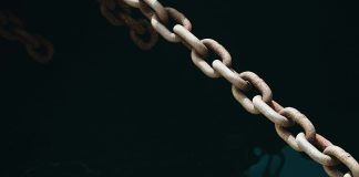 Chainlink Tipped To Outshine XRP In World Banking Hyperlinks: Analyst