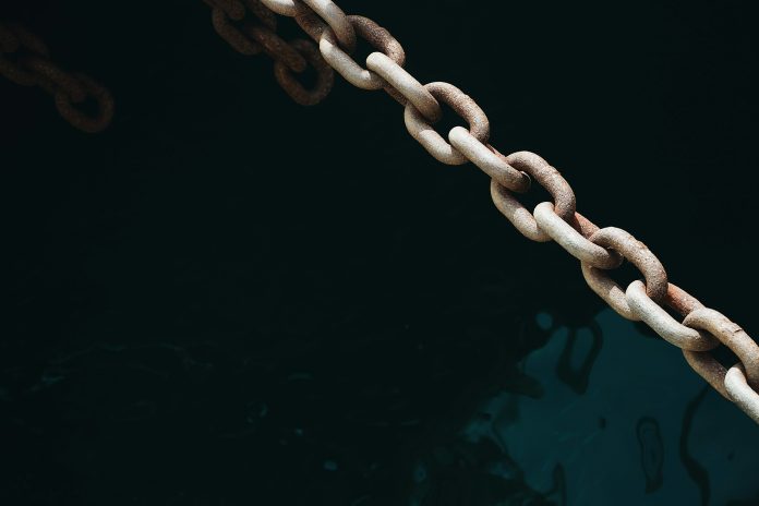 Chainlink Tipped To Outshine XRP In World Banking Hyperlinks: Analyst