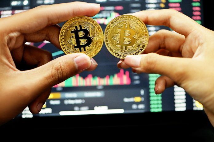 Bitcoin Holds Close to $119,000 As Decrease Leverage Reduces Correction Danger