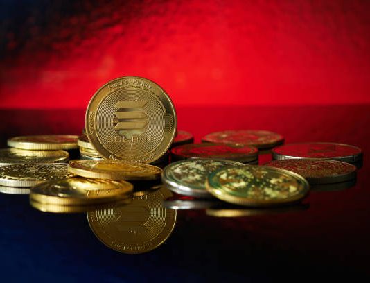 Solana At A Crossroads: This Key Indicator Holds The Key To $175 Or $220