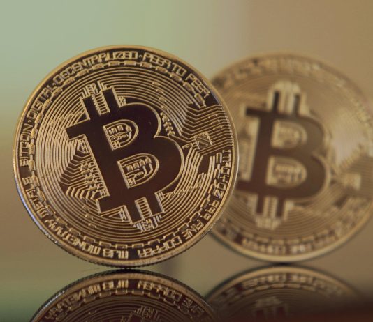 Bitcoin Valuation Reset: MVRV Slides Into Macro Correction Territory — What This Means