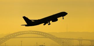 Solana Reclaims $80 Amid Friday Market Bounce – Analysts Set Subsequent Targets