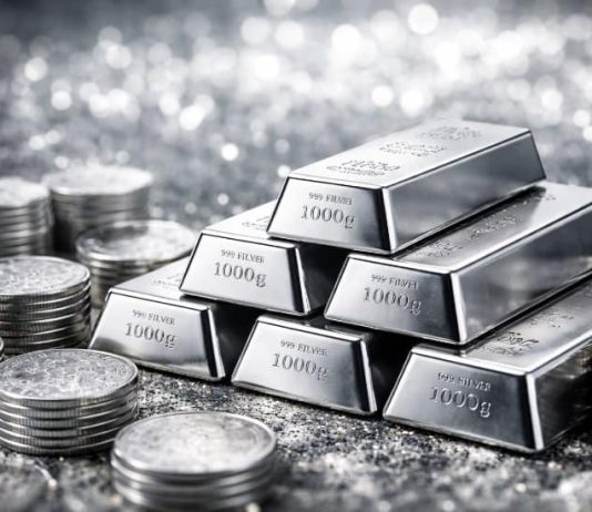 Silver Second Wind: Bulls Regain Floor In Violent Pullback