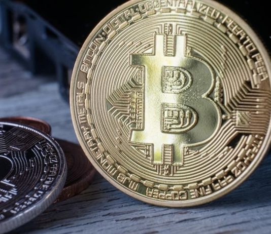 Bitcoin Choices Replace: Market Panic Fades However Merchants Stay Defensive – Particulars