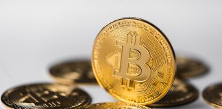 Bitcoin Exhibits Early Pattern Reversal Indicators After Main Assist Maintain