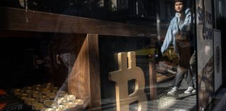 A Bitcoin Cautionary Story: How This Well-liked Dealer Went From $100 Million To Much less Than $1,000