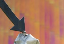 Bittensor (TAO) Crashes 20% Following Covenant AI’s Exit, ‘Decentralization Theater’ Claims