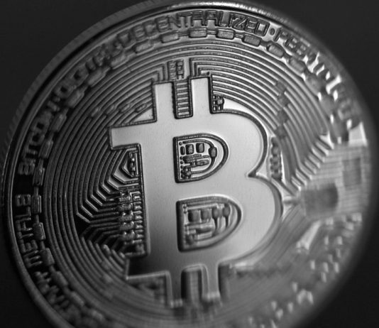 Bitcoin Rejection Sparks Warning: Is The Rally Dropping Steam?
