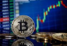 Bitcoin Bearish Flag Goes Up As Professional Analyst Predicts A Large Crash To $44,000 Bitcoin Bearish Flag Goes Up As Professional Analyst Predicts A Large Crash To $44,000